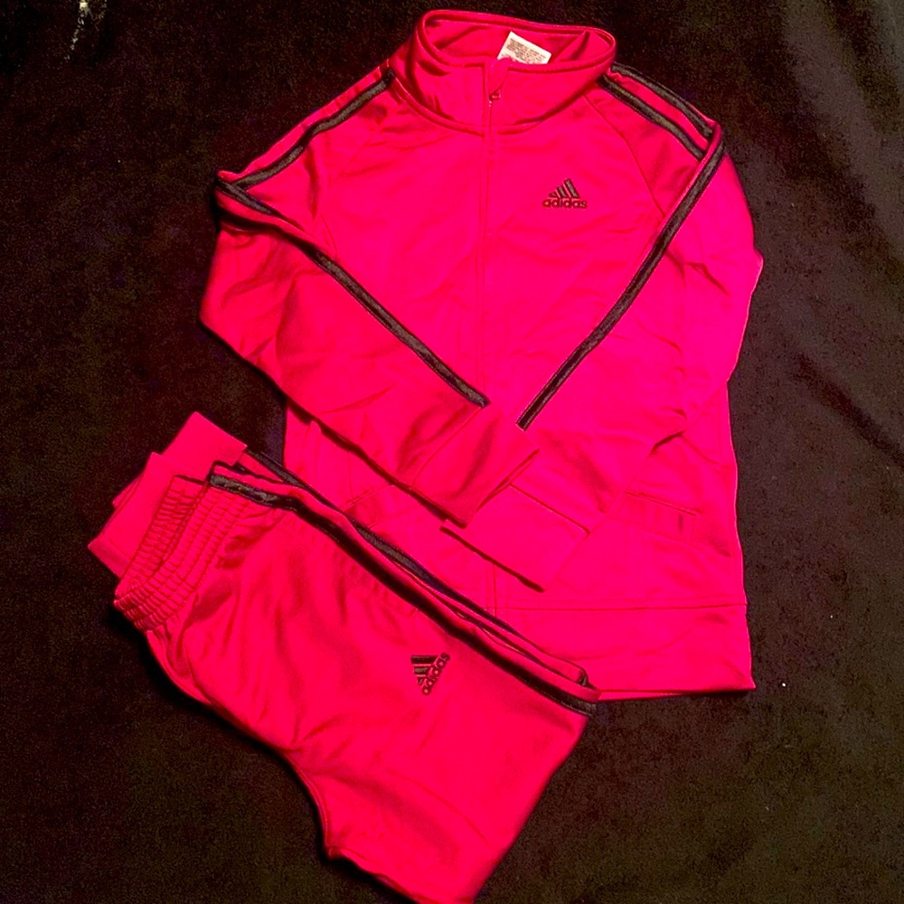 Adidas sweat suit